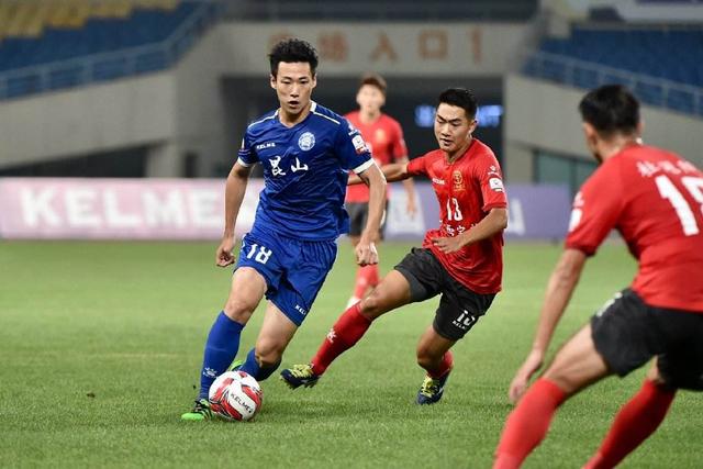 阿根廷媒体：沃齐尼亚在科洛科洛前景堪忧或将离队